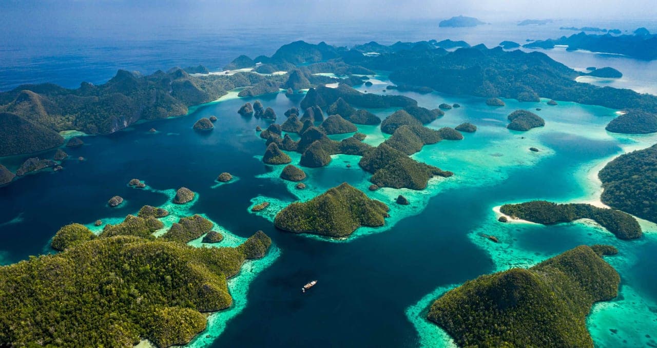 Indonesia's Best Diving Destinations 2026: World-Class Underwater Adventures - Indonesia eVisa News Article
