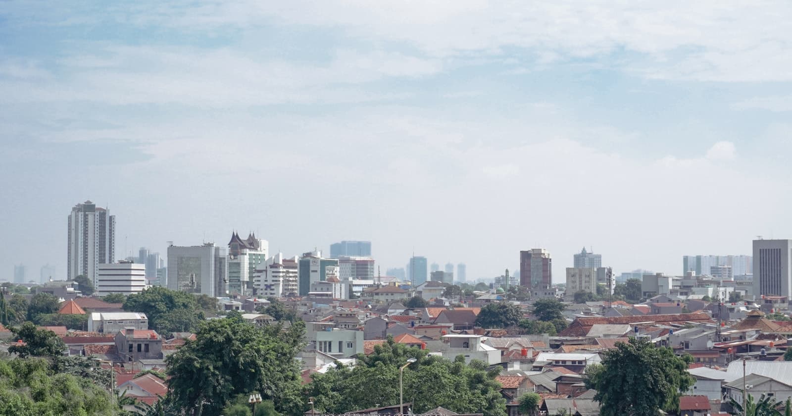 Indonesia Visa for UAE & Gulf Expats: Passport vs UAE Residence - Indonesia eVisa News Article